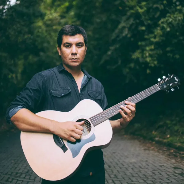 Foto do artista Jamil Pereira
